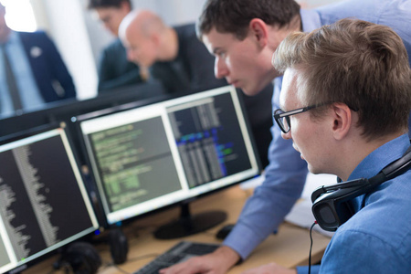 印度的軟件開(kāi)發(fā)人員 全球技術(shù)版圖的核心力量